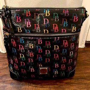Dooney and Bourke db75 print crossbody